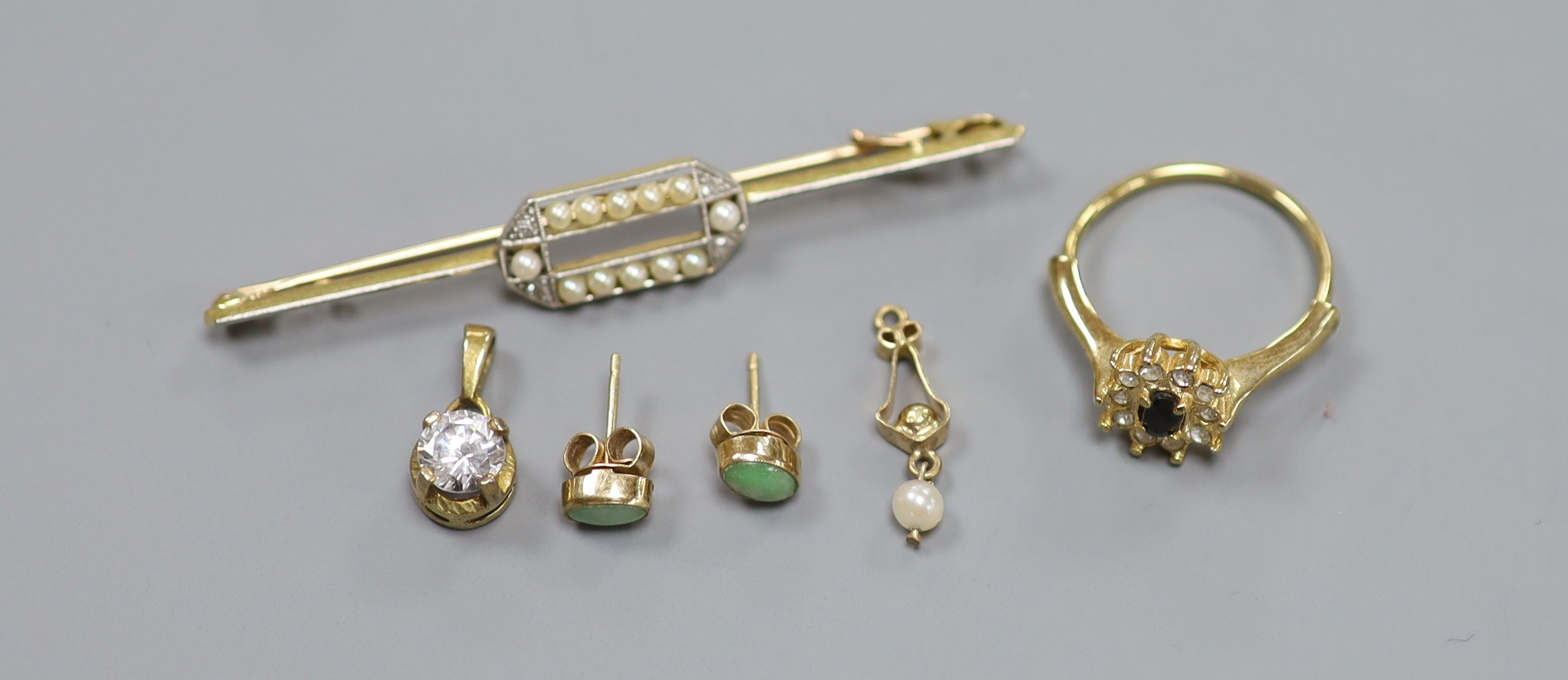 An Edwardian 15ct and plat, diamond and seed pearl bar brooch, 62mm gross 3.8 grams and other minor jewellery.